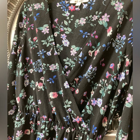 Francesca’s Surplice Black Floral Dress Large - Picture 7 of 9